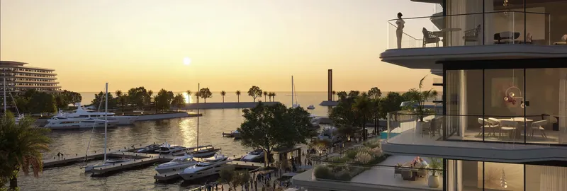 Marina-Panorama bei Sonnenuntergang mit Balkonblick